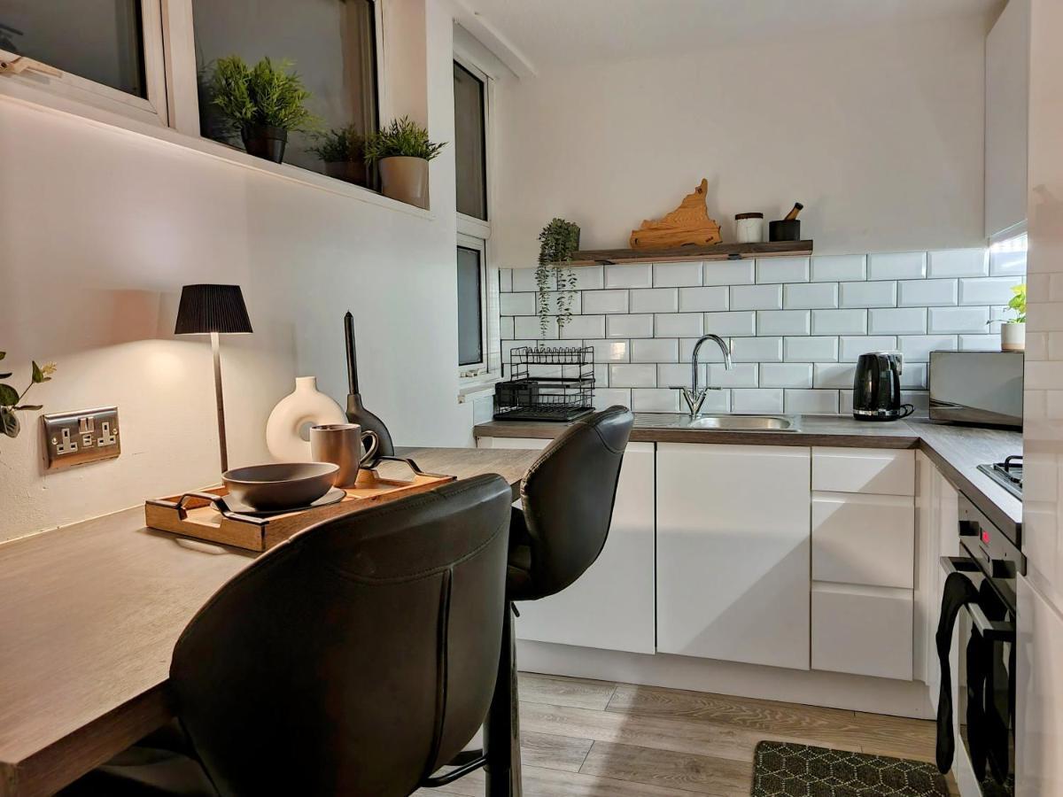 Spacious And Modern Flat In Archway Лондон Екстериор снимка