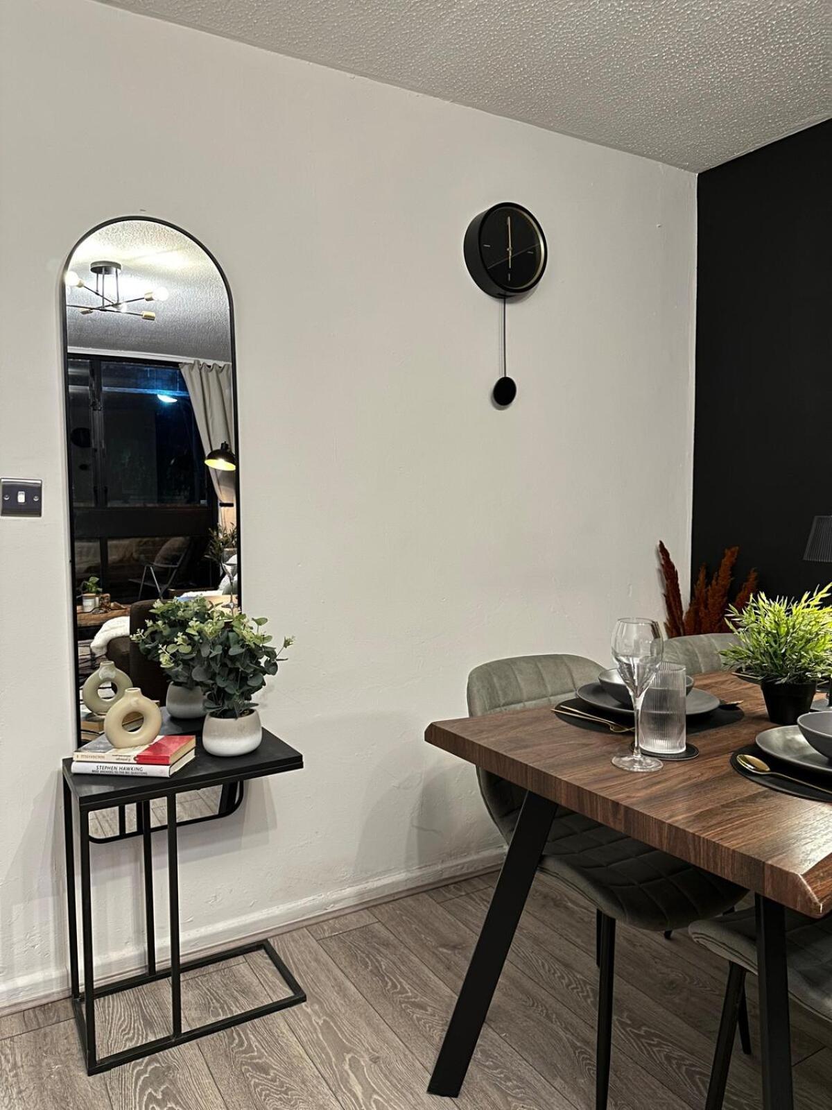 Spacious And Modern Flat In Archway Лондон Екстериор снимка