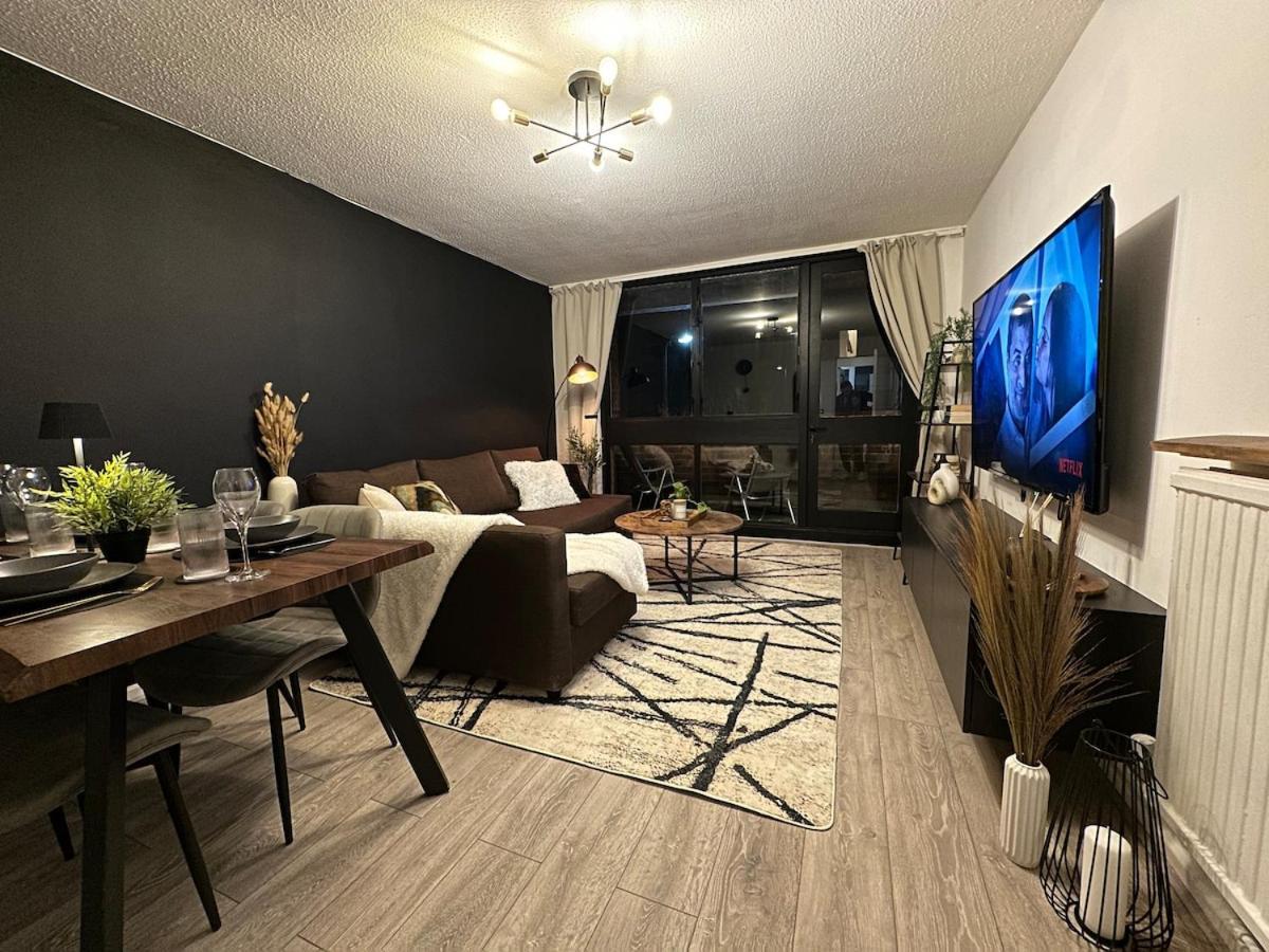 Spacious And Modern Flat In Archway Лондон Екстериор снимка